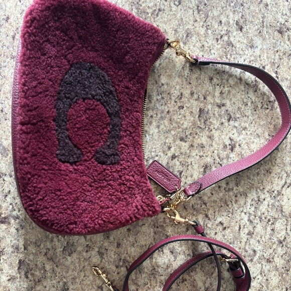 Rare Coach Teri Shearling in Black Cherry - Picture 1 of 5